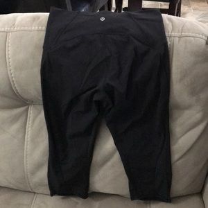 Lululemon 3/4 pants size 8